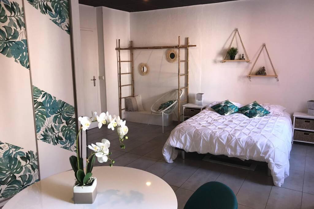 Studio Cocooning A 50 M Du Port, Classe 1 Etoile カシ エクステリア 写真